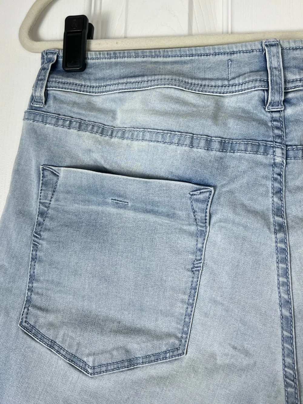 Tommy Bahama Denim Fade Away Wash Clam Digger Shorts Sz 14 Bermuda Modest